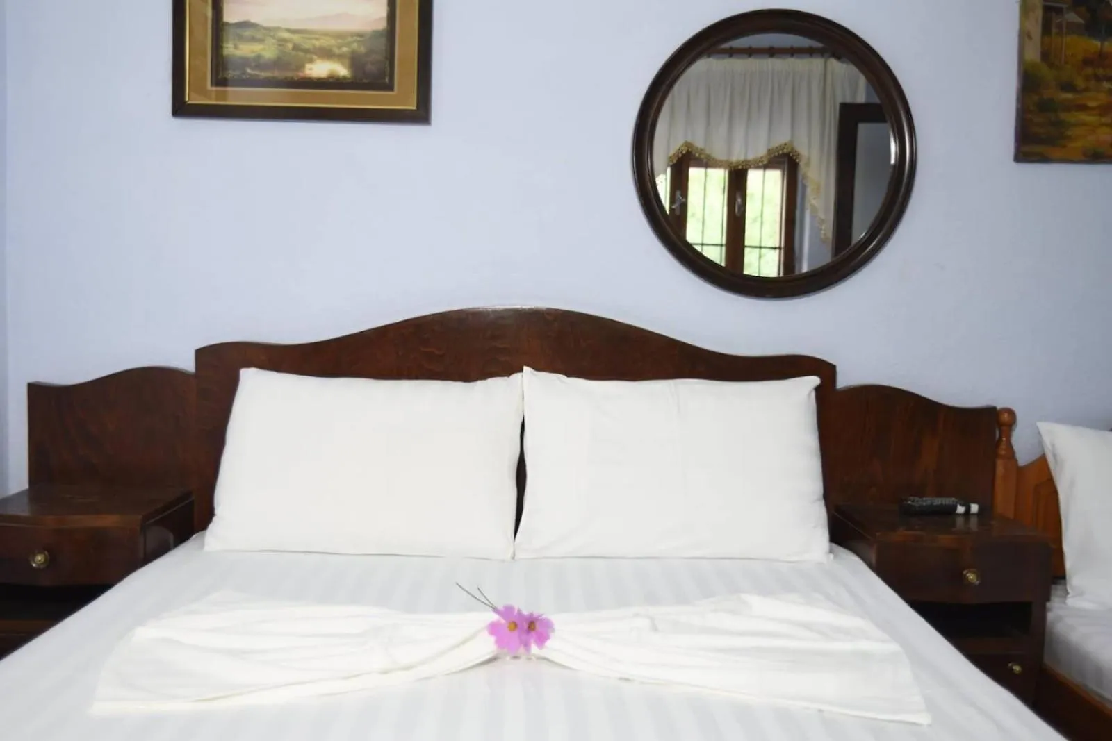 Taverna Hotel Iliri - Dardhe Dardhe  0*, Dardhe (Korce) Albanien