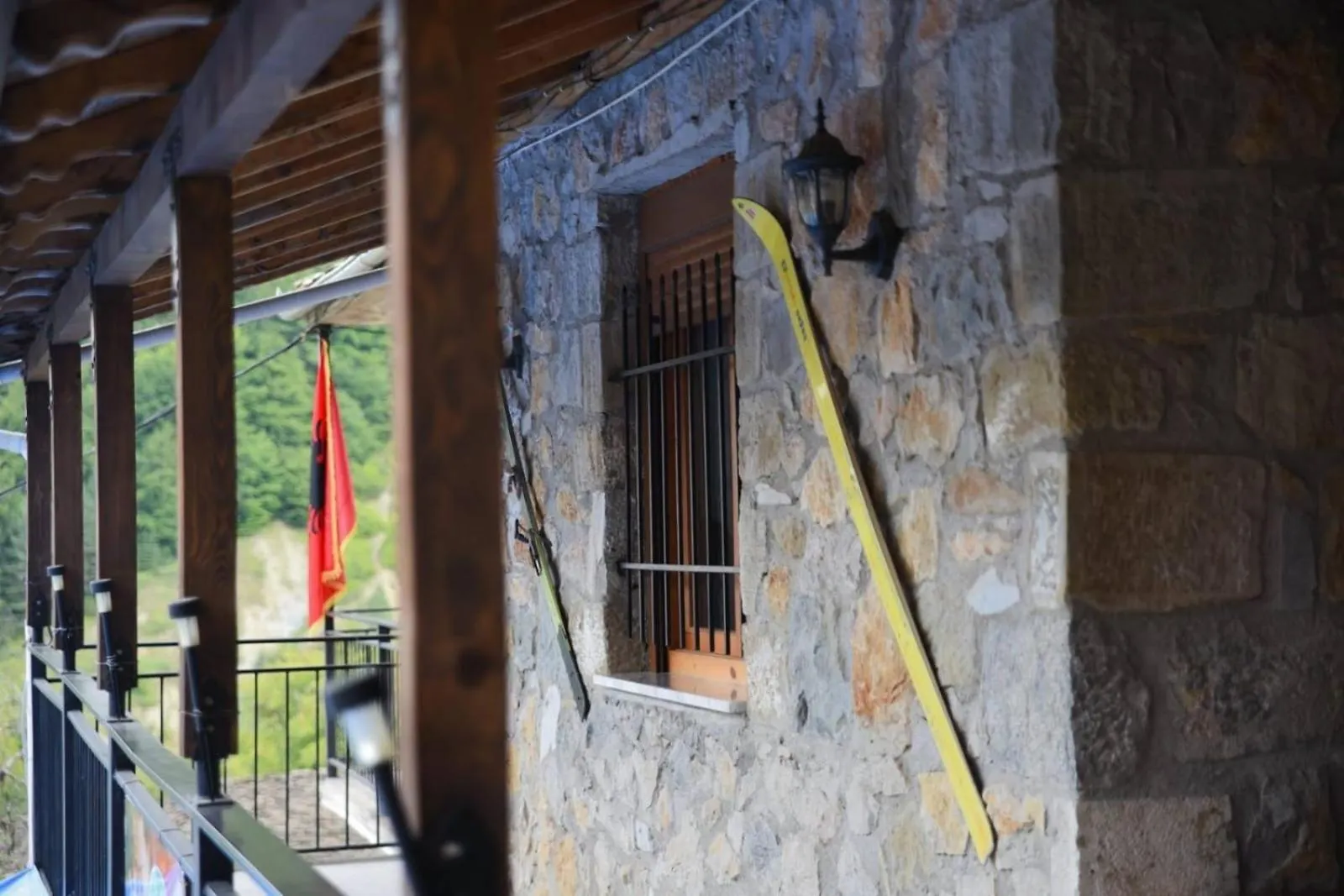 Taverna Hotel Iliri - Dardhe Dardhe  Landhaus Dardhe (Korce)